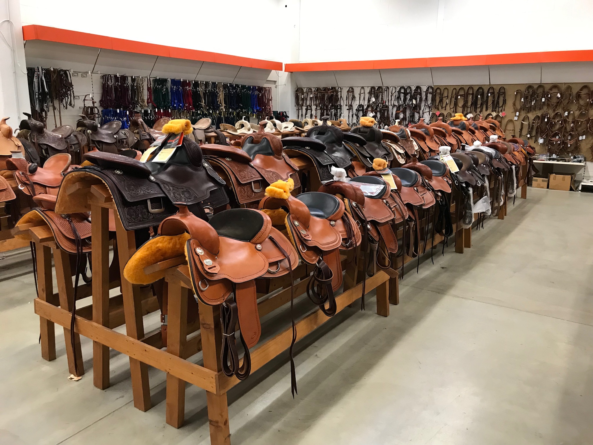 Westernstore Harlos Ich begrüße Sie in einem der größten WESTERN